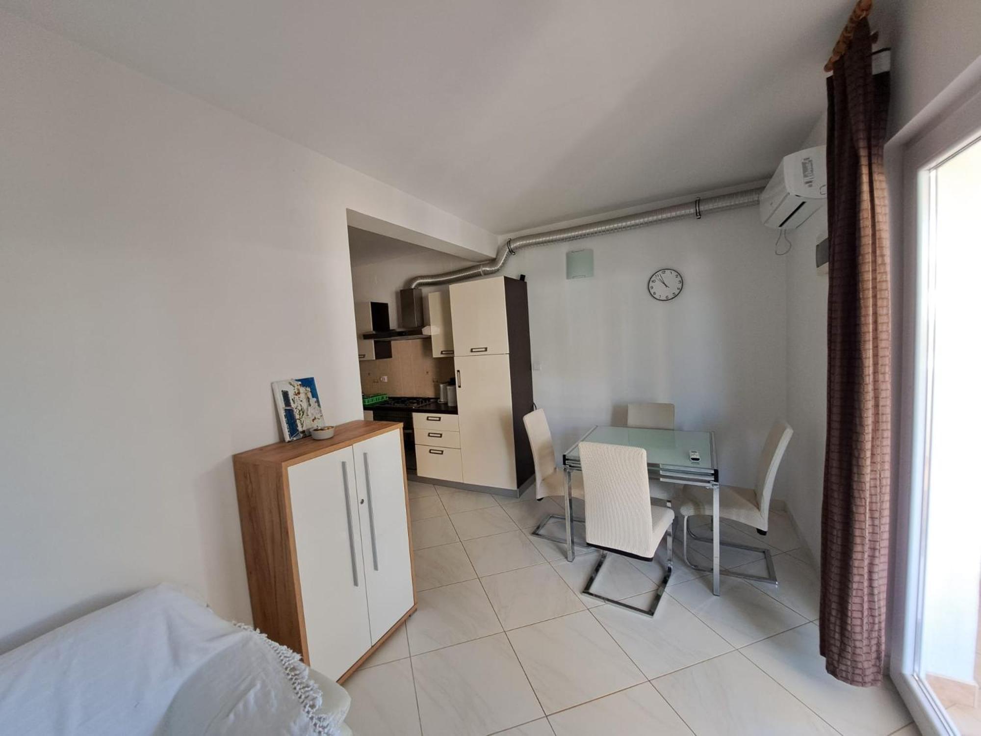 Apartments Maretic Mandre Buitenkant foto