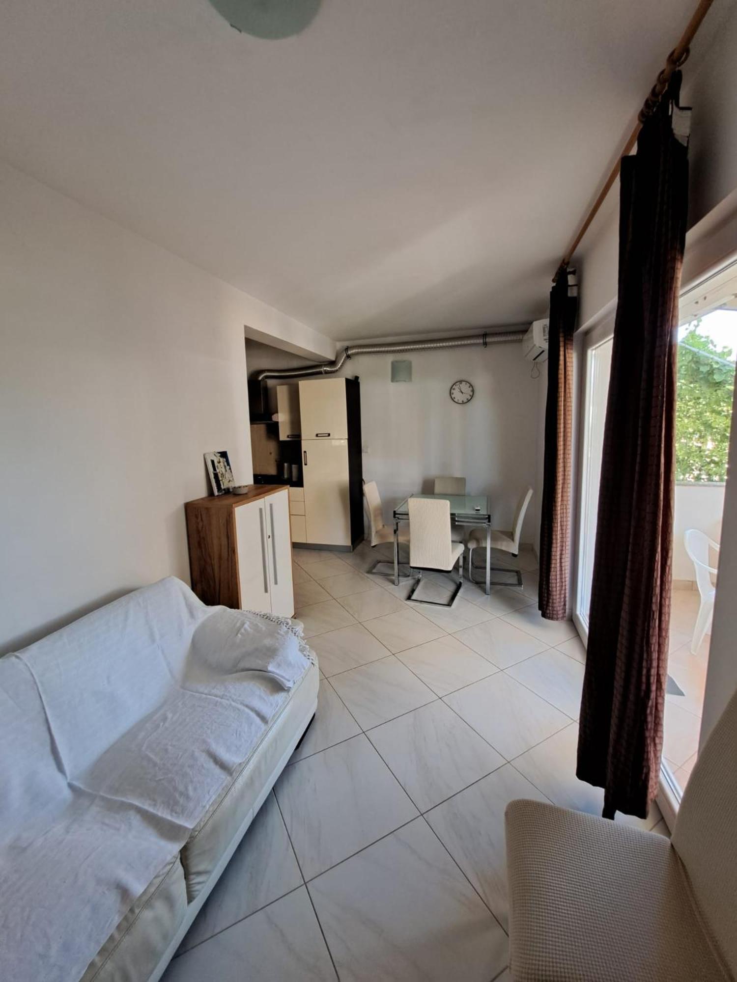 Apartments Maretic Mandre Buitenkant foto